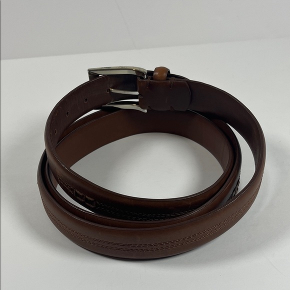 Florsheim Men's Brown Leather Belt with Silver Buckle. Sz 56 - Picture 2 of 10